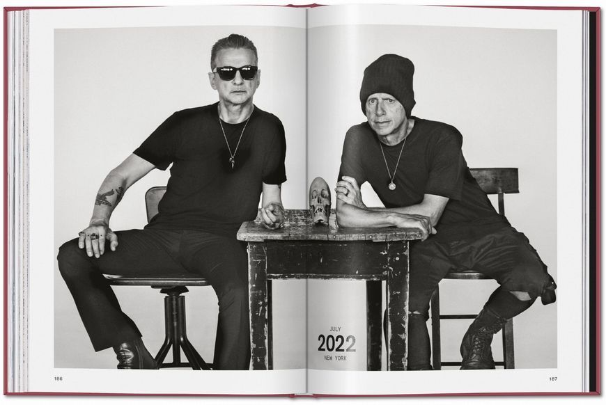 Depeche Mode by Anton Corbijn 9783836597999 фото