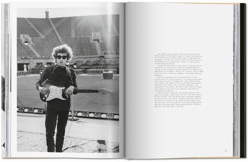 Daniel Kramer. Bob Dylan. A Year and a Day 9783836571005 фото
